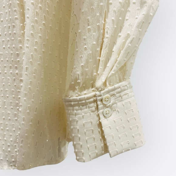 NWOT Equipment Femme Metallic Thread Lustrous Long Sleeve Silk Blouse L Cream - Picture 4 of 8